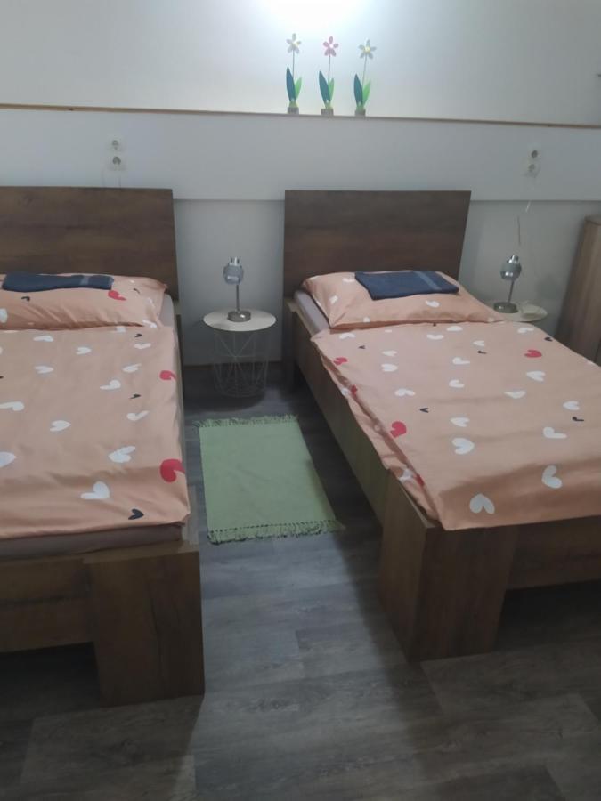 Kolpinghaz Pecs Hotel Eksteriør billede