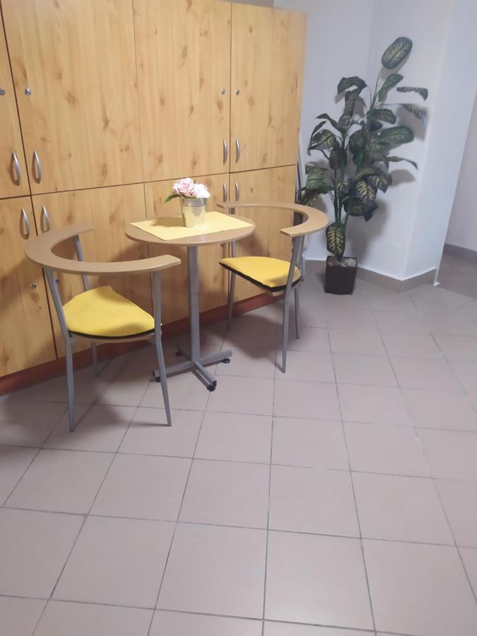 Kolpinghaz Pecs Hotel Eksteriør billede